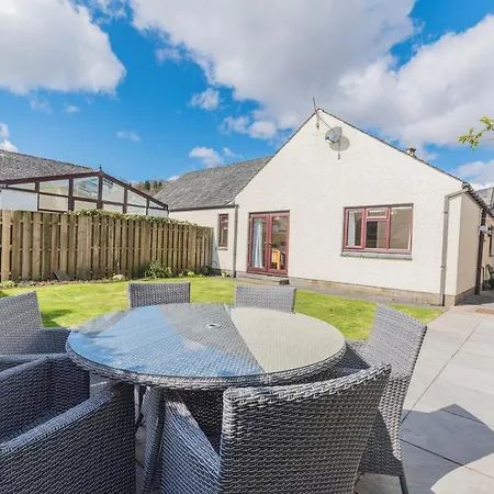Hazel Cottage, Detached Close To In * Coniston